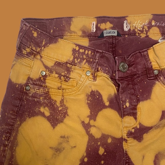 Bleached Burgundy Skinny Jeans - Picture 6 of 7